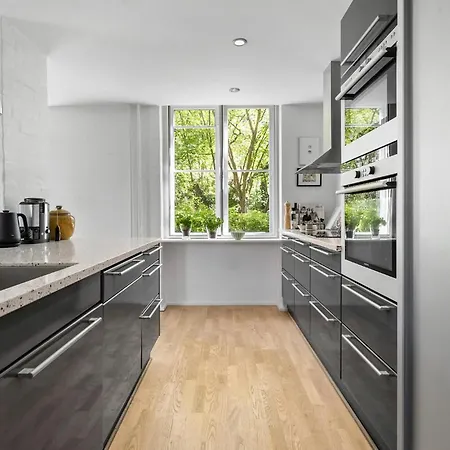 Beautiful In M With Wifi Vakantiehuis